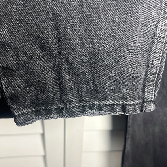 Urban Outfitters BDG High Rise Black Washed Mom Jeans Size 27 - Picture 9 of 12